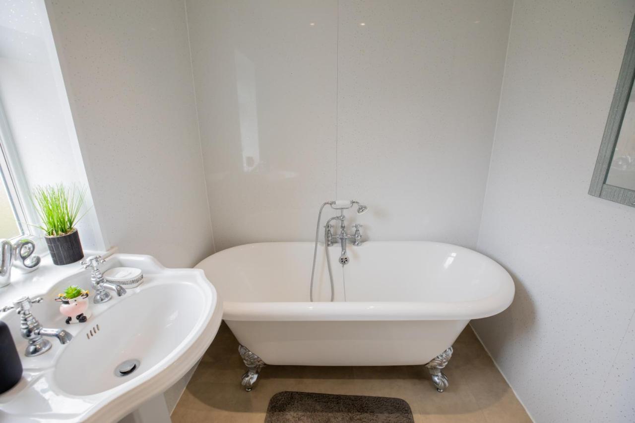 Og Stays Ii- 3Bedroom House Near Nissan & Stadium, Free Parking Съндърланд Екстериор снимка