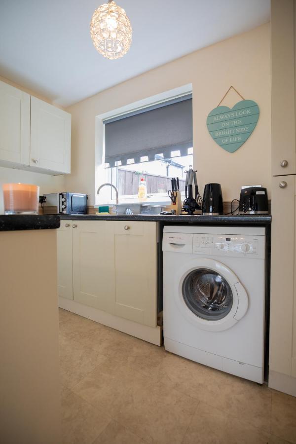 Og Stays Ii- 3Bedroom House Near Nissan & Stadium, Free Parking Съндърланд Екстериор снимка