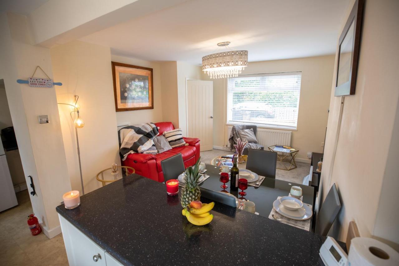 Og Stays Ii- 3Bedroom House Near Nissan & Stadium, Free Parking Съндърланд Екстериор снимка